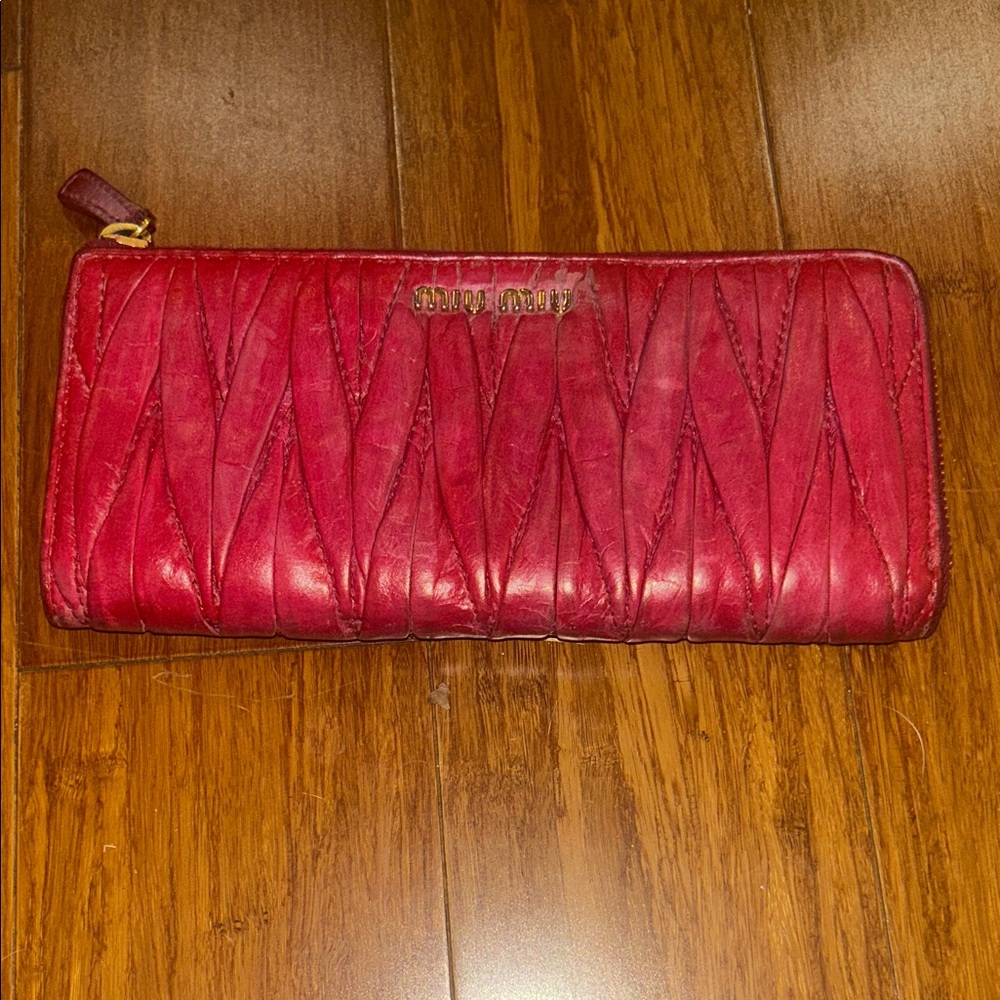 Miu Mui Red Designer Women's Wallet